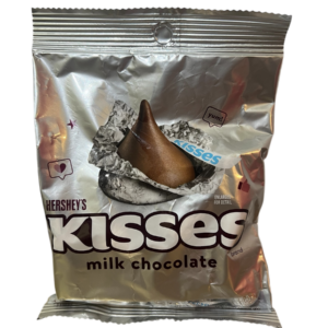 https://www.yummysnackdalmondo.it/wp-content/uploads/2025/03/Kisses-300x300.png
